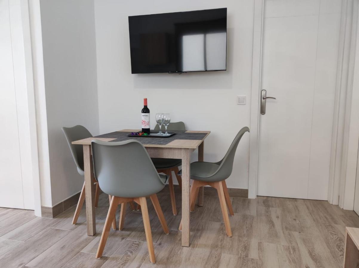 Casa Piramide 2. Terraza Wifi Y Parking Privado Vakantiehuis